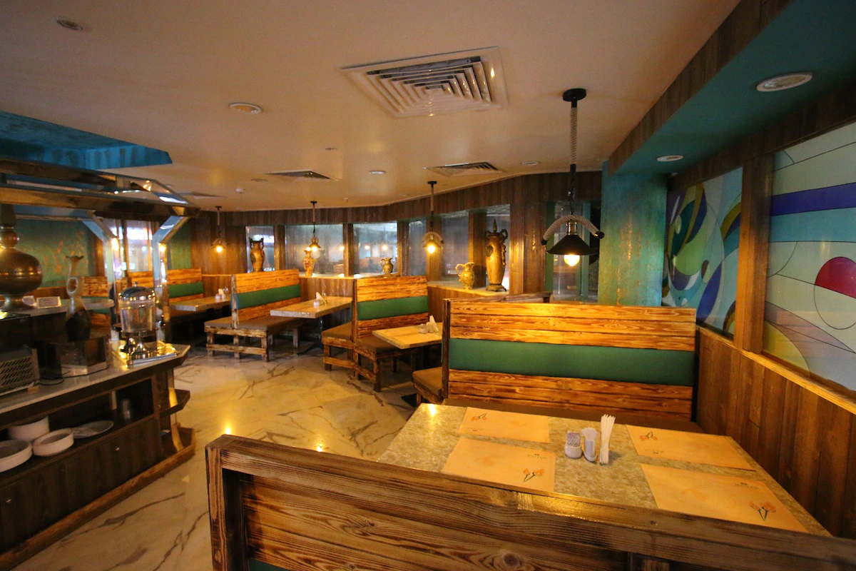 کافی شاپ هتل میفر دبی